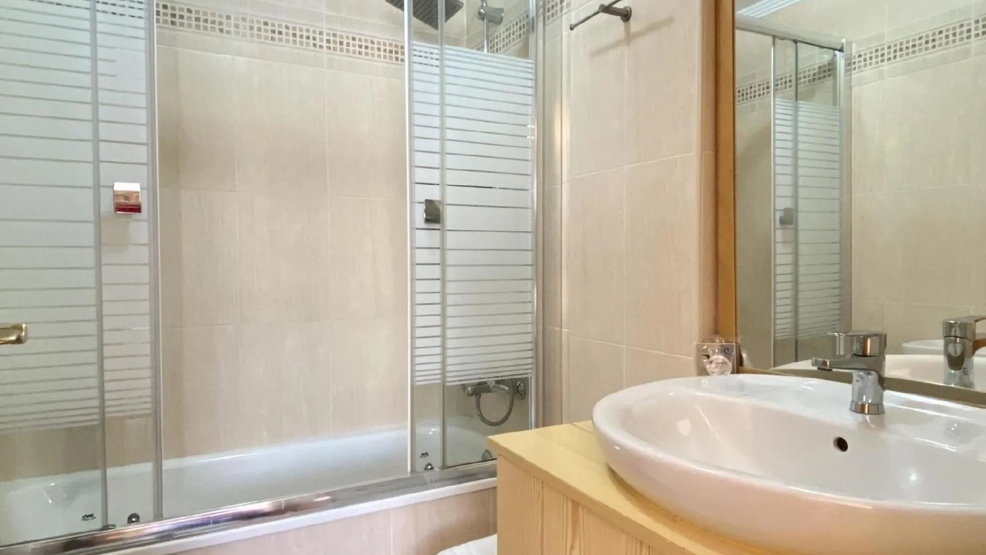 Apartment Ferienwohnung Fuer 4 Personen Ca 80 Qm In Nerja, Andalusien Costa Del Sol
